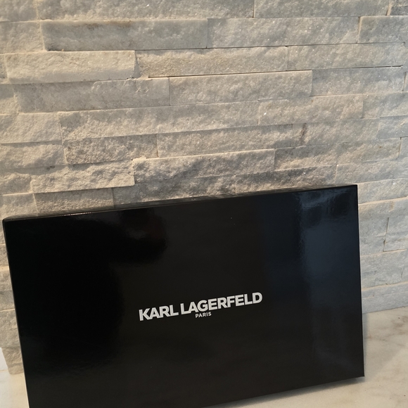 Karl Lagerfeld White Beanie and Scarf Set - Picture 6 of 6